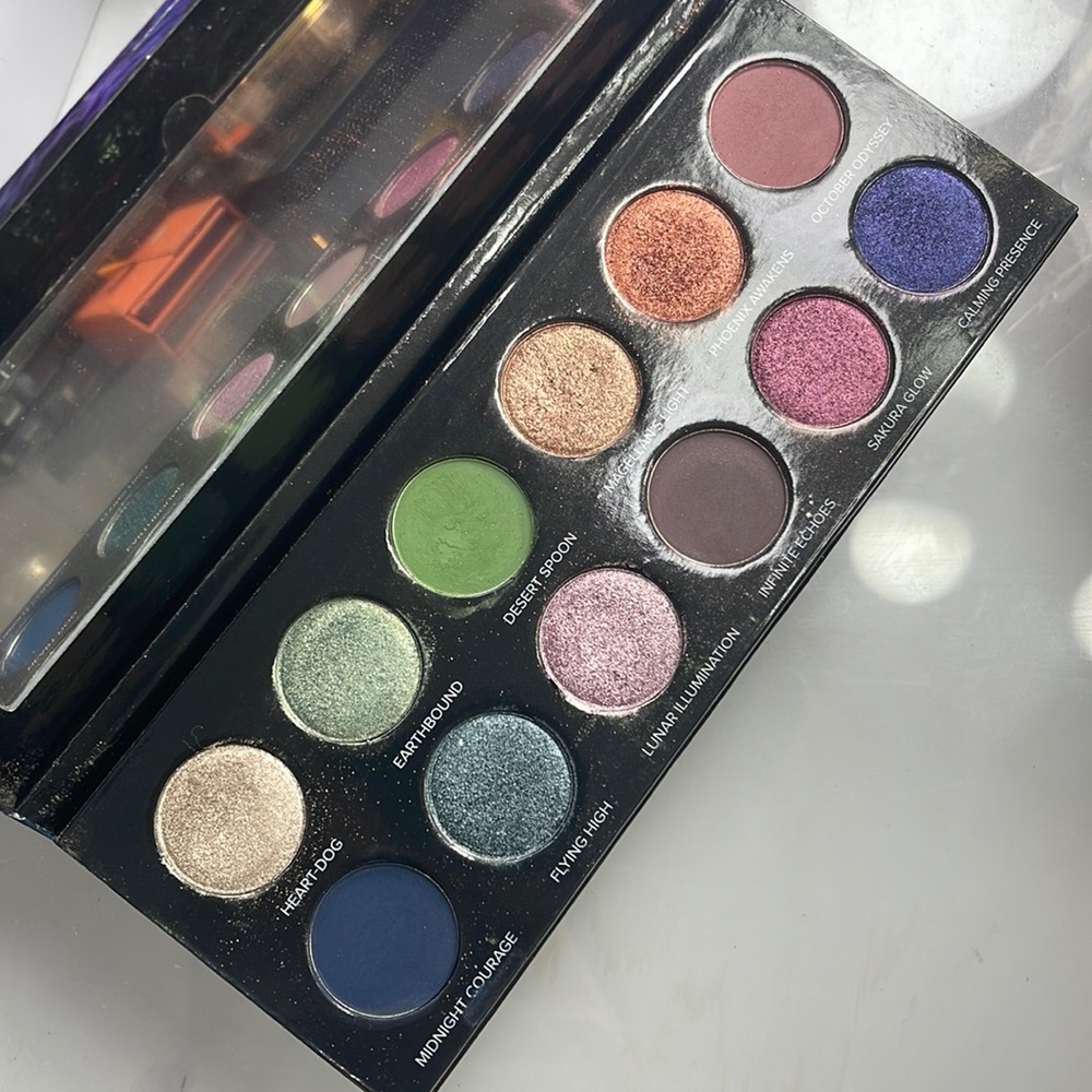 Sydney grace X temptalia on the horizon light